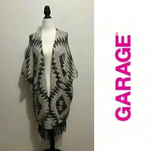 BNWOT  Garage cardigan/poncho Xs-S